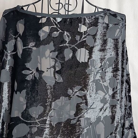 BASICALLY ME Black Fringed Semi‎ Sheer Velveteen Oversized Blouse S/M - Picture 6 of 9